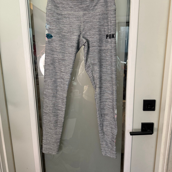 PINK Victoria’s Secret Ultimate Leggings Heather Gray Floral Embroidered - Picture 2 of 8